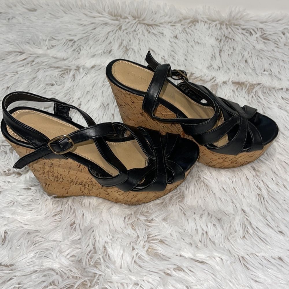 Spirit Moda Black Strappy Wedges